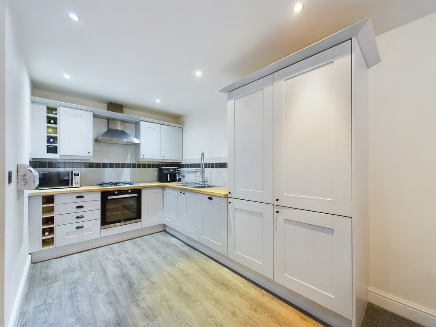 Flat 7 Vista , 36 Moorgate Road