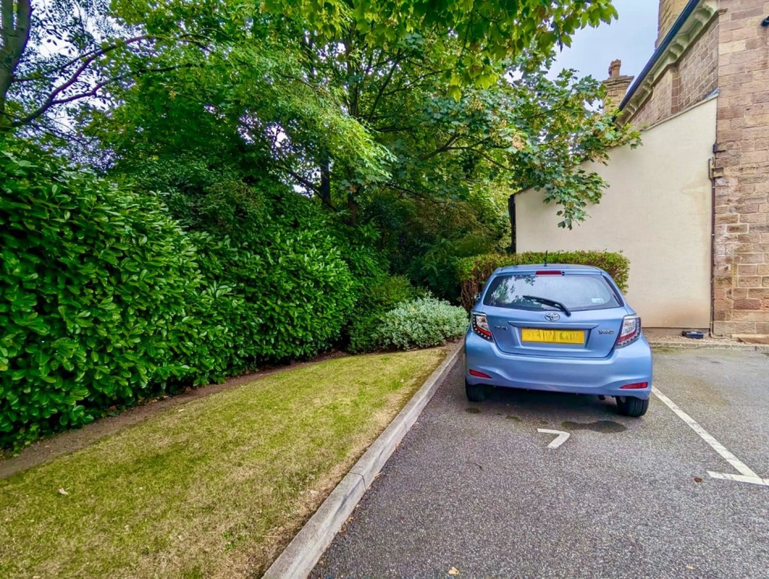 Flat 7 Vista , 36 Moorgate Road
