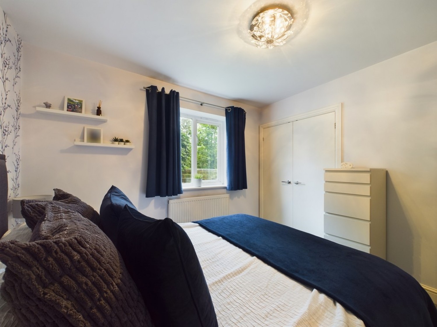 Flat 7 Vista , 36 Moorgate Road