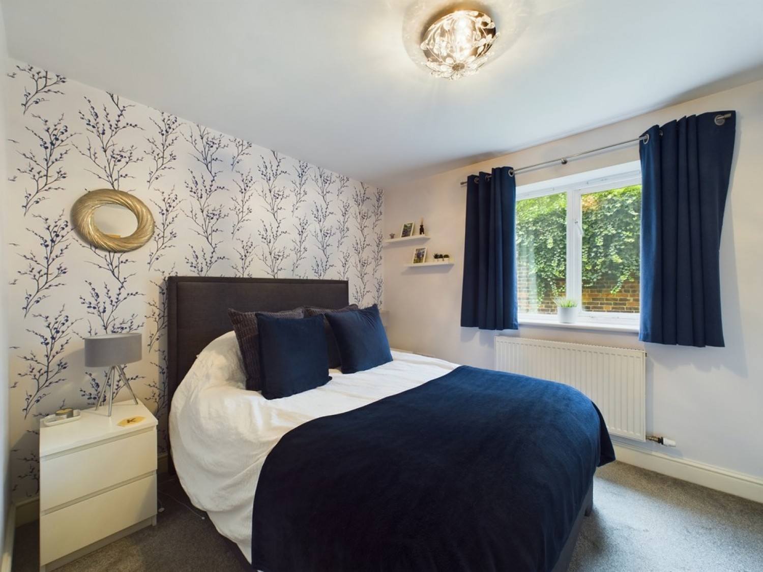 Flat 7 Vista , 36 Moorgate Road