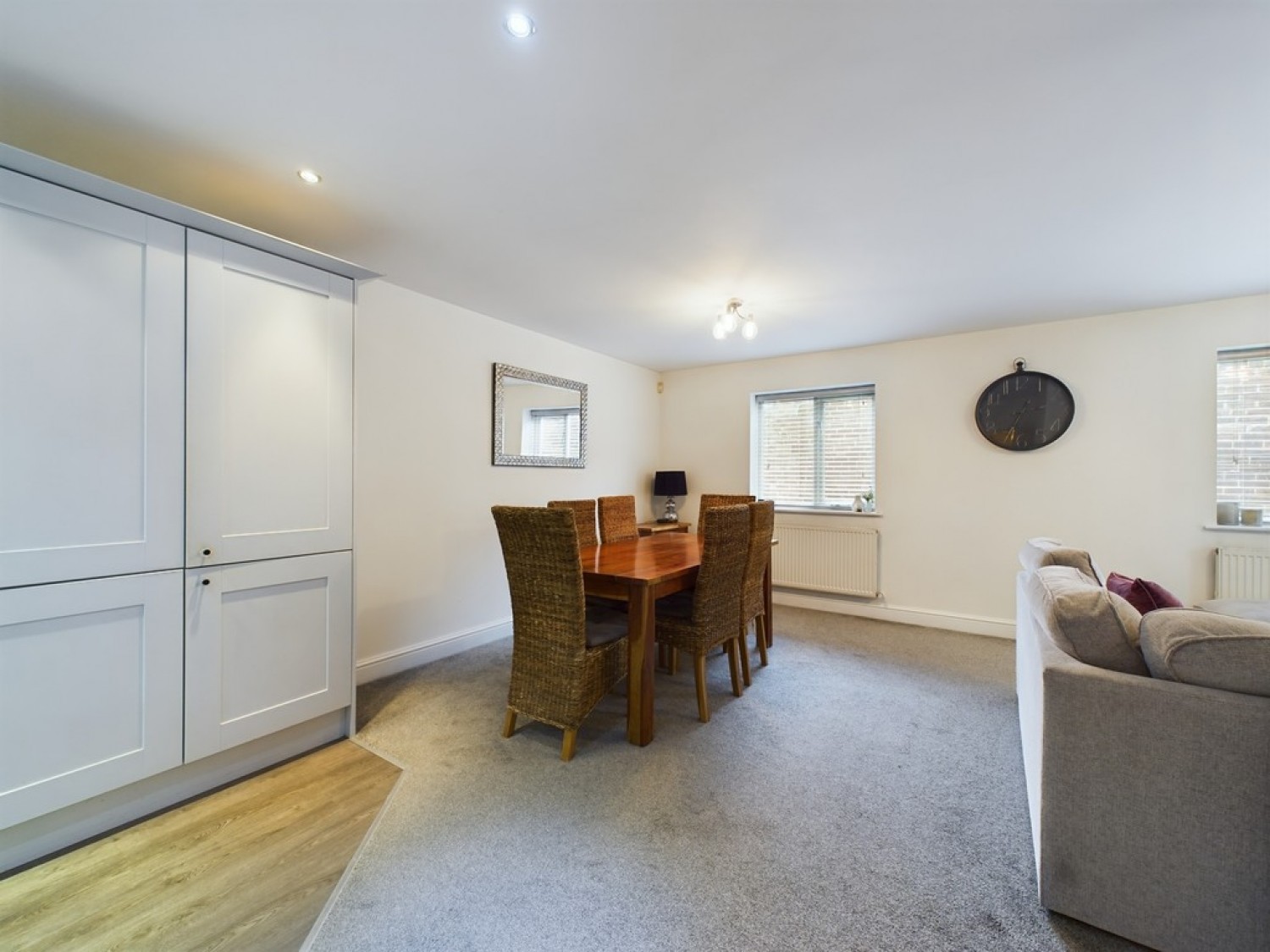 Flat 7 Vista , 36 Moorgate Road