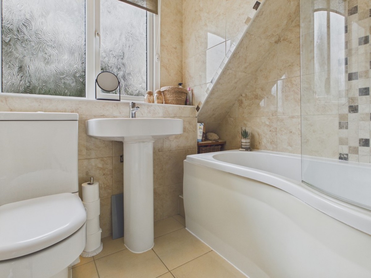 Deerpark Crescent, Wingerworth, Chesterfield