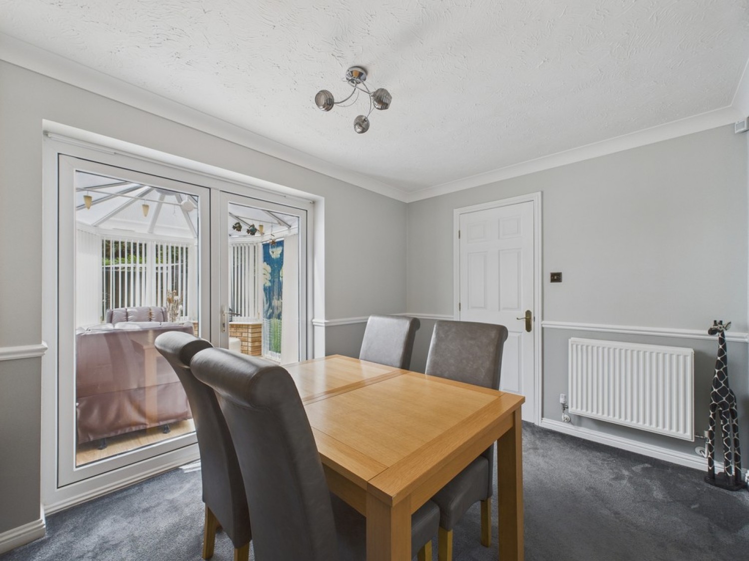 Paddock Drive, Woodlaithes
