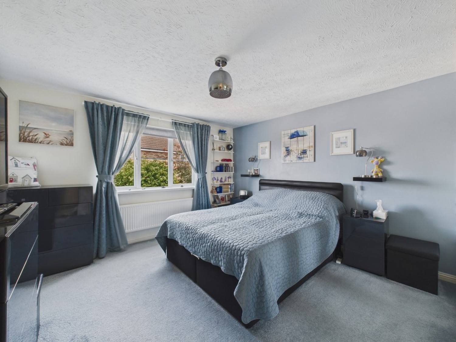 Paddock Drive, Woodlaithes