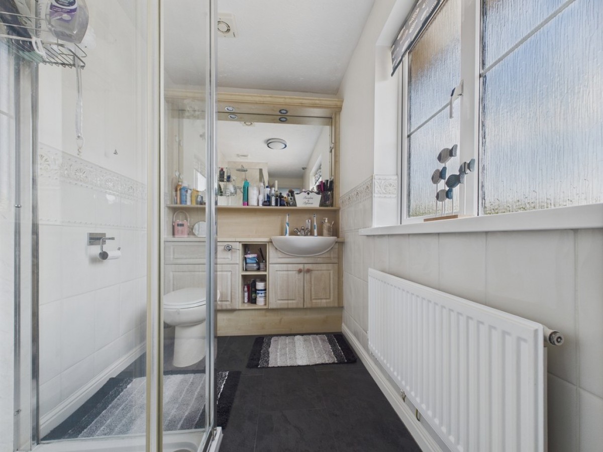 Paddock Drive, Woodlaithes