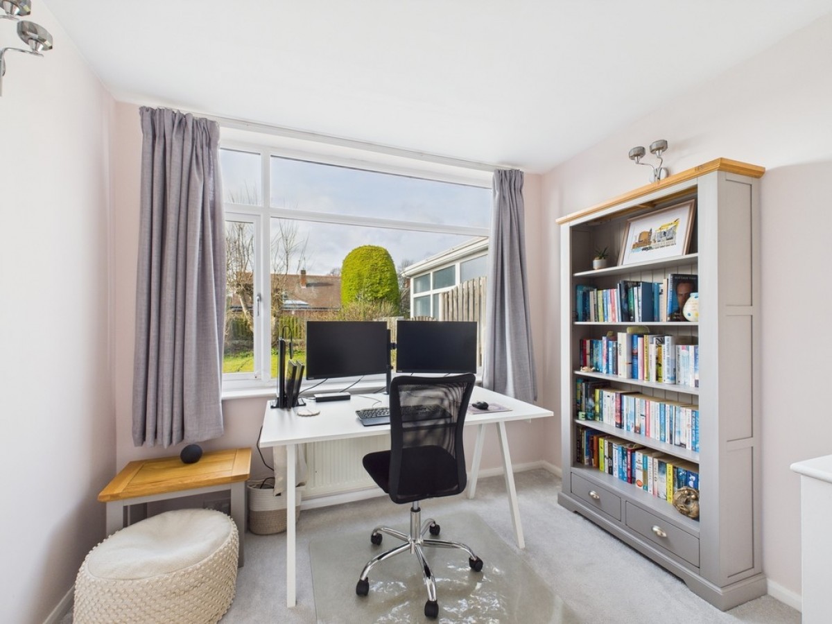 Havercroft Road, Stag