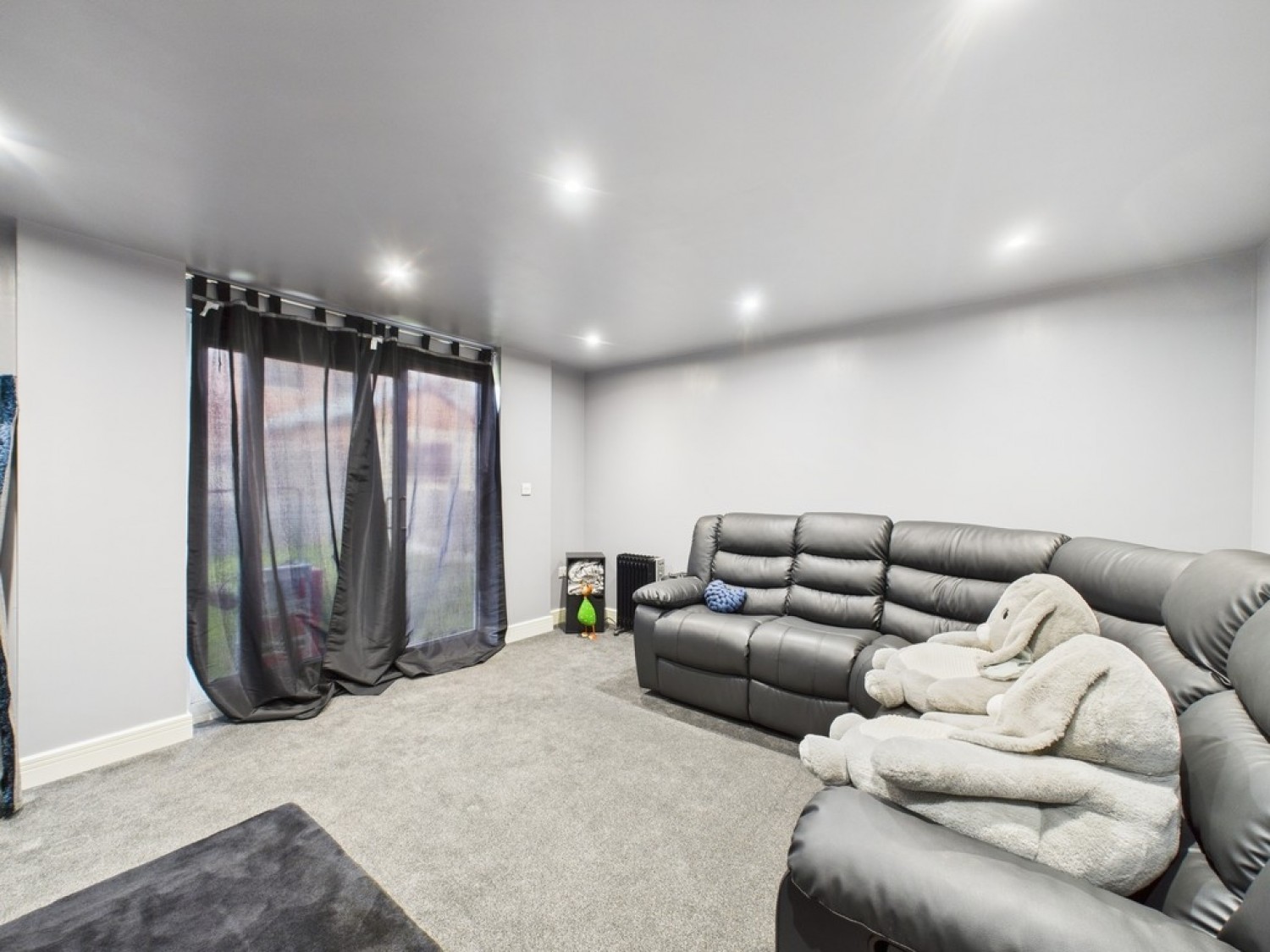 Saville Road, Whiston