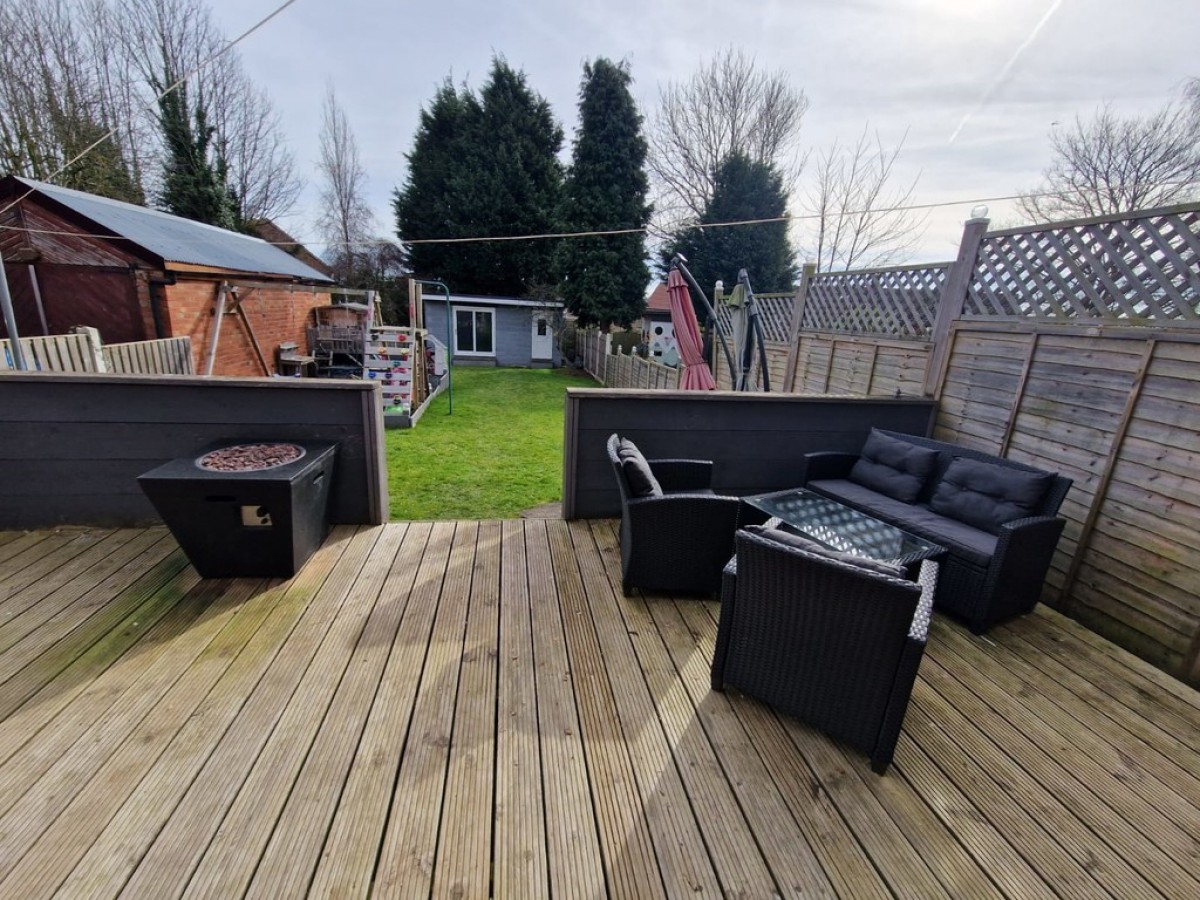 Saville Road, Whiston