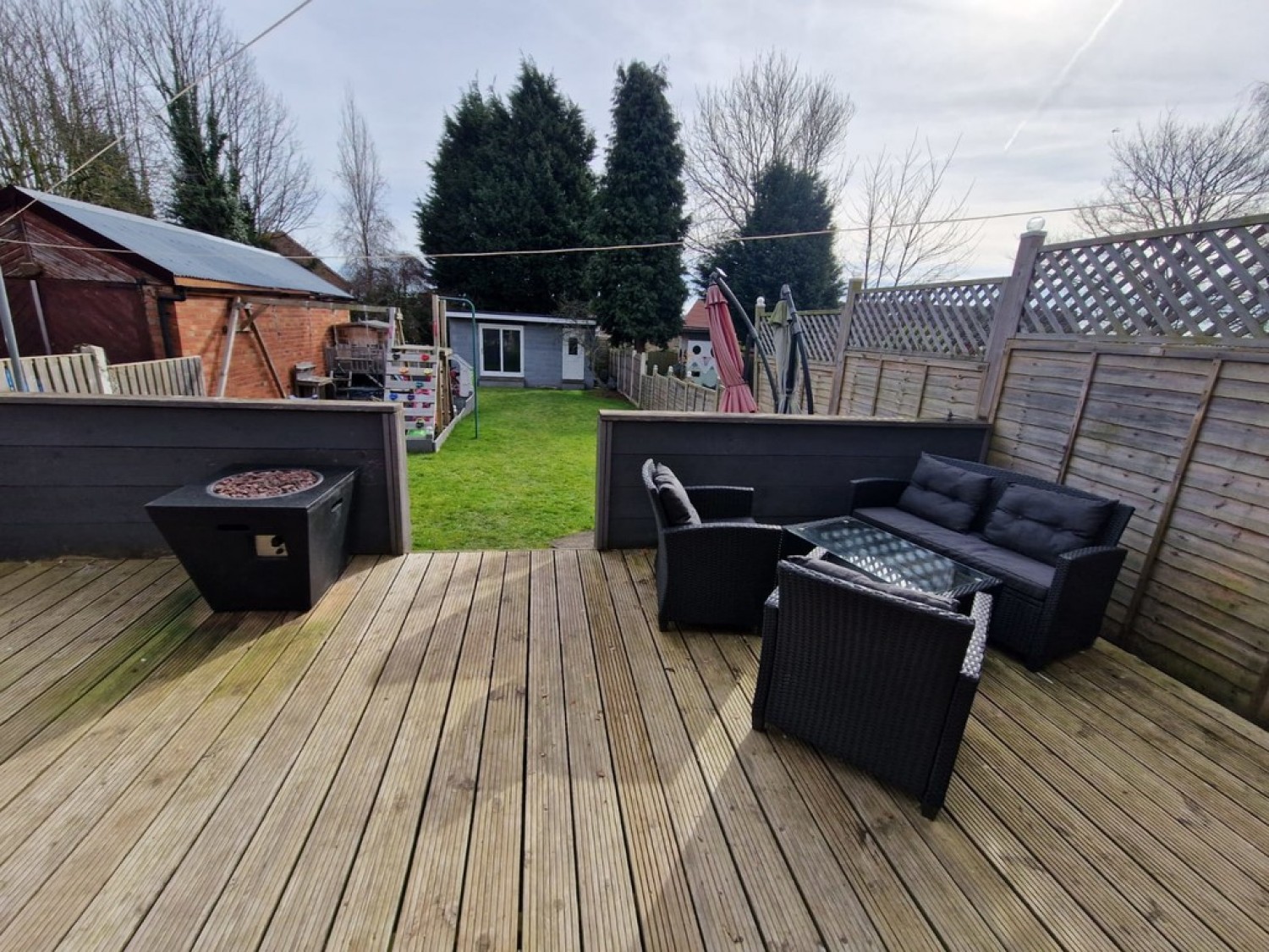 Saville Road, Whiston