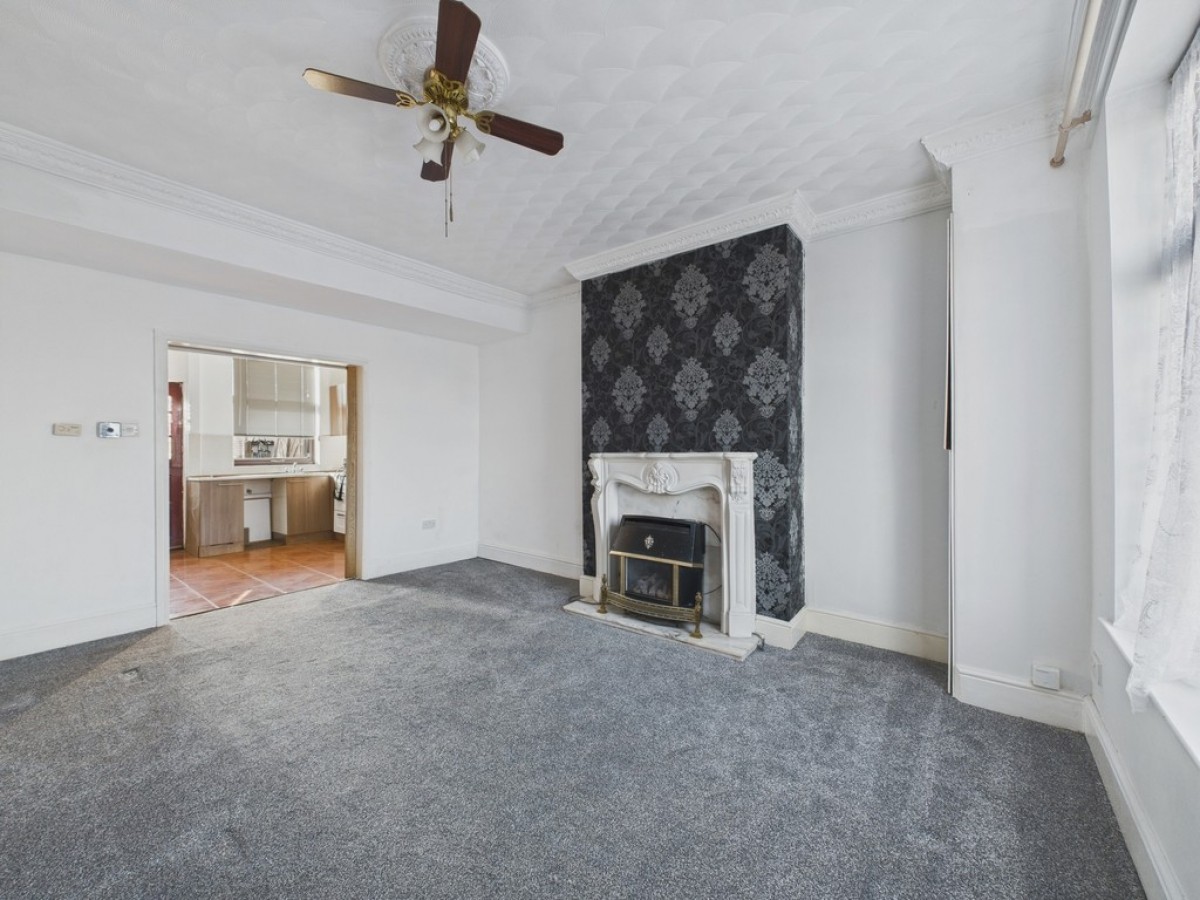 Doncaster Road, Goldthorpe