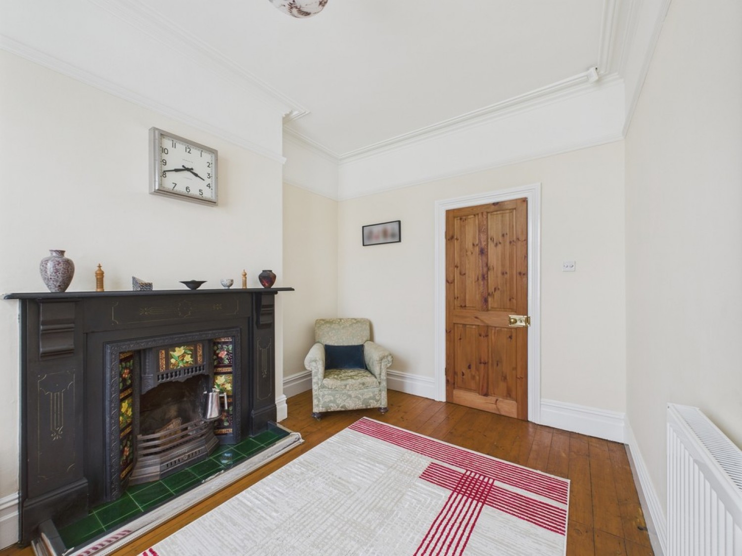 3 bedroom House for Sale Broom Grove, Off Broom Road