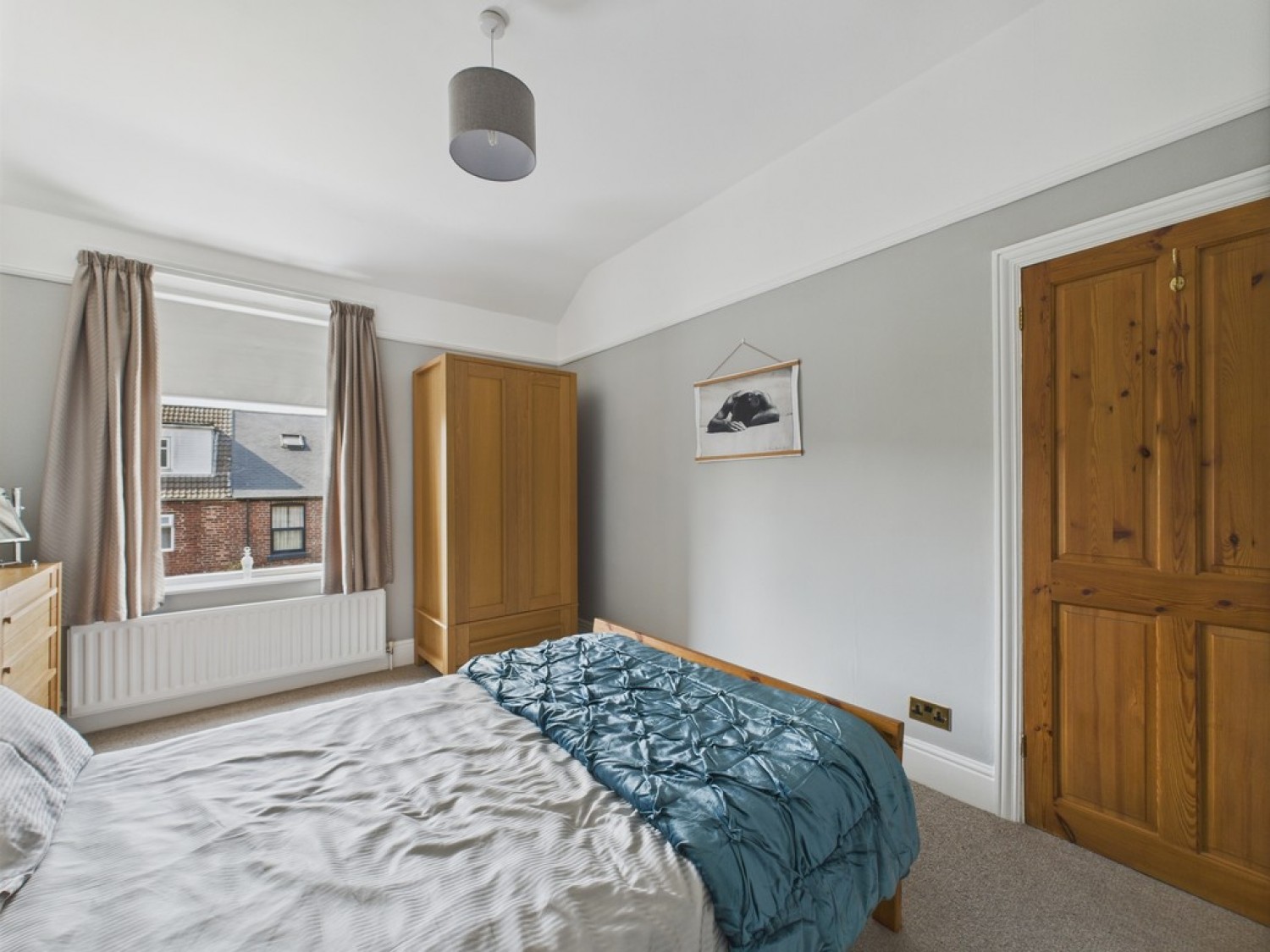 3 bedroom House for Sale Broom Grove, Off Broom Road