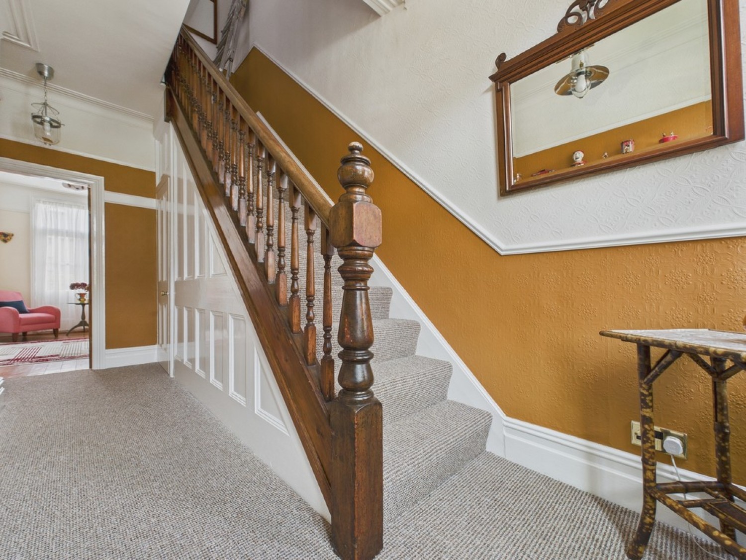 3 bedroom House for Sale Broom Grove, Off Broom Road