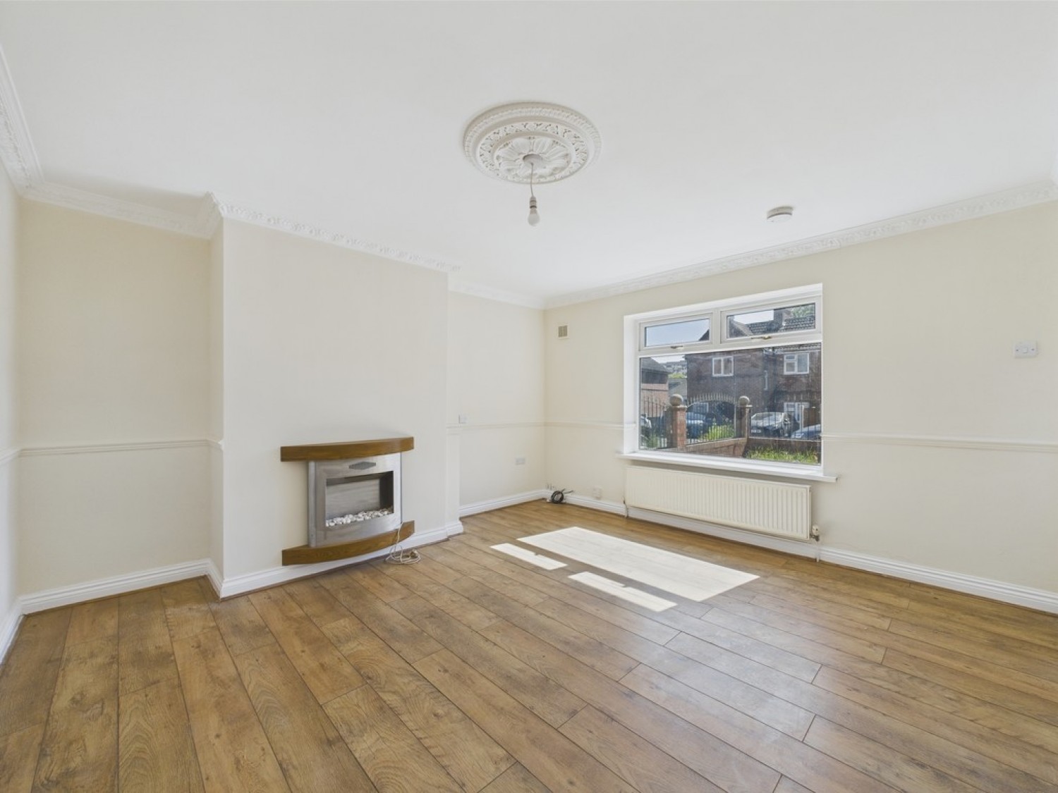South Crescent, East Dene