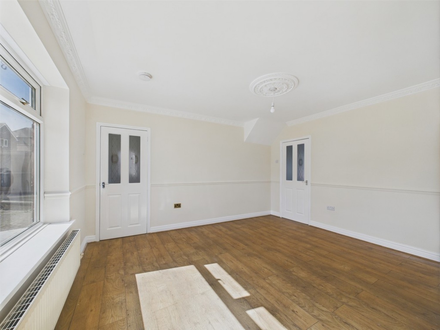 South Crescent, East Dene
