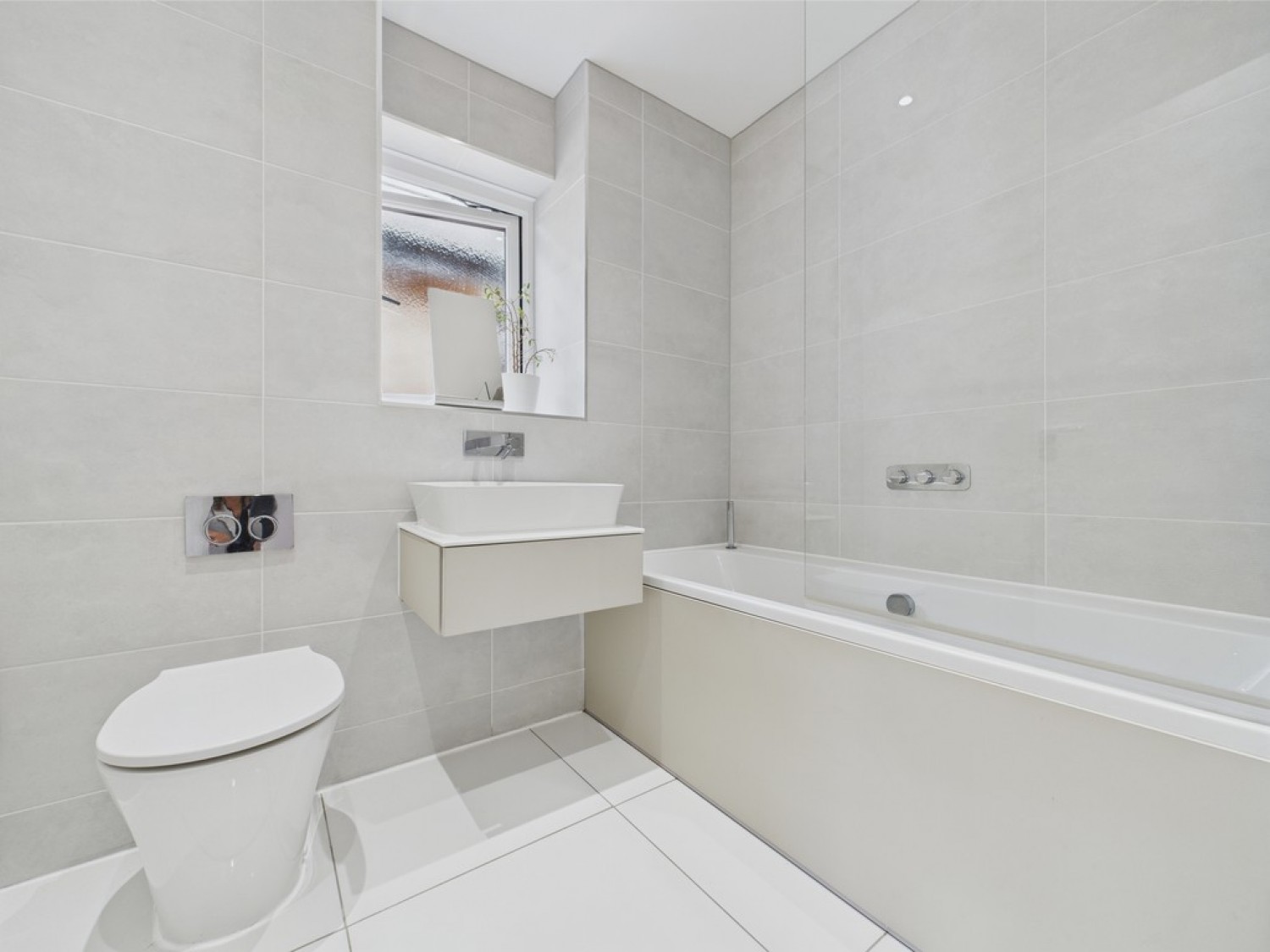 Maple Court, Waverley