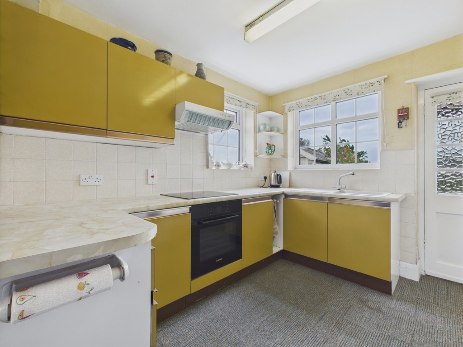 3 bedroom House in Rhodes Avenue, Newbold, Chesterfield