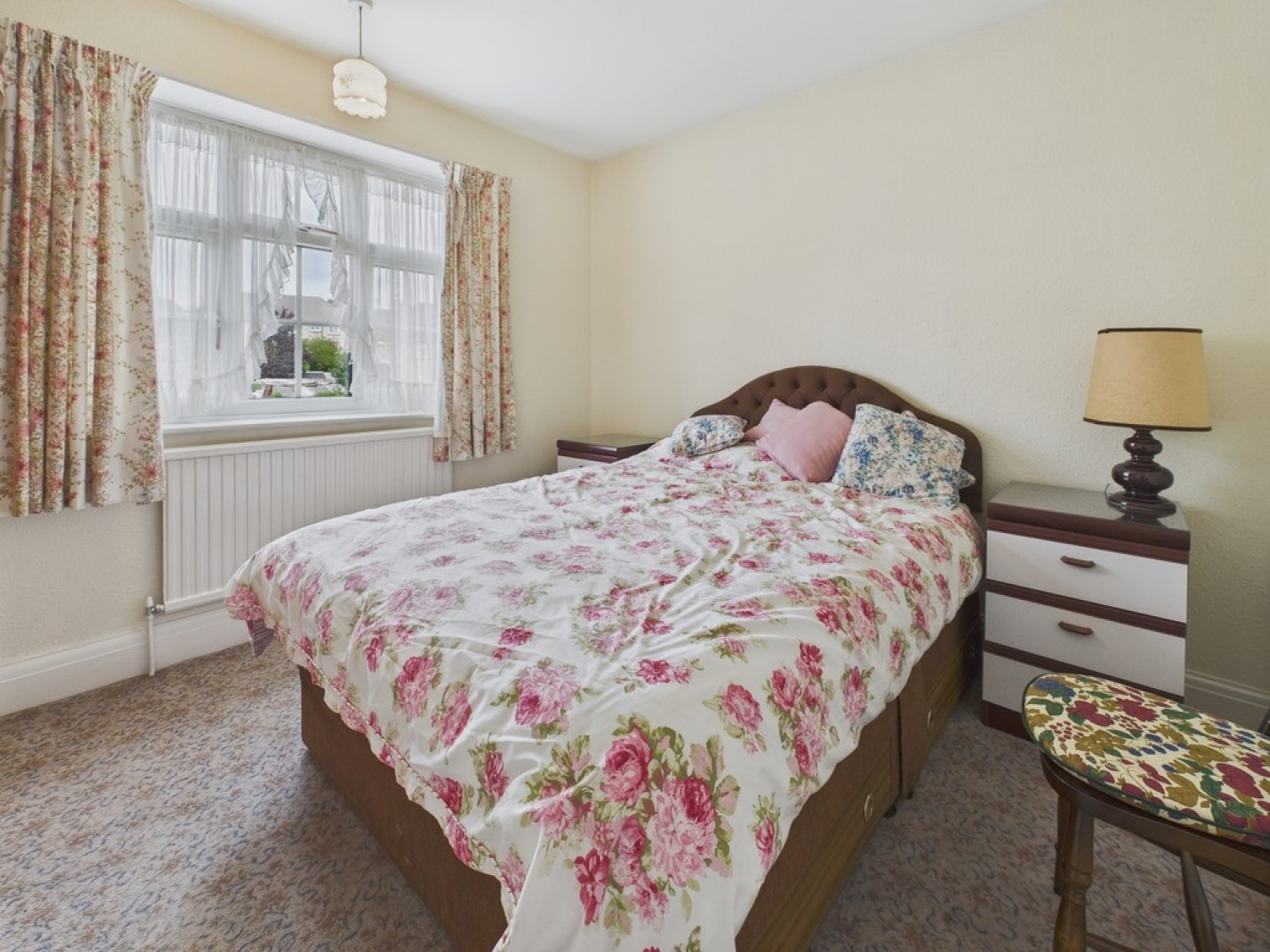 3 bedroom House in Rhodes Avenue, Newbold, Chesterfield