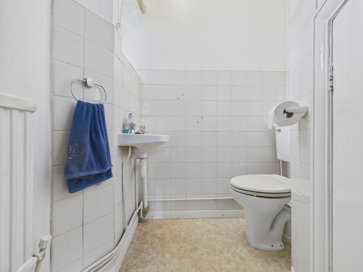 3 bedroom House in Rhodes Avenue, Newbold, Chesterfield