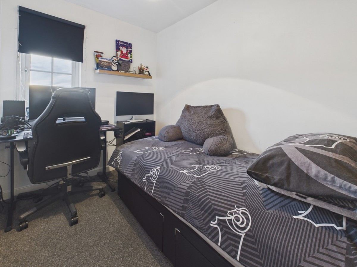 Lincoln Way, North Wingfield