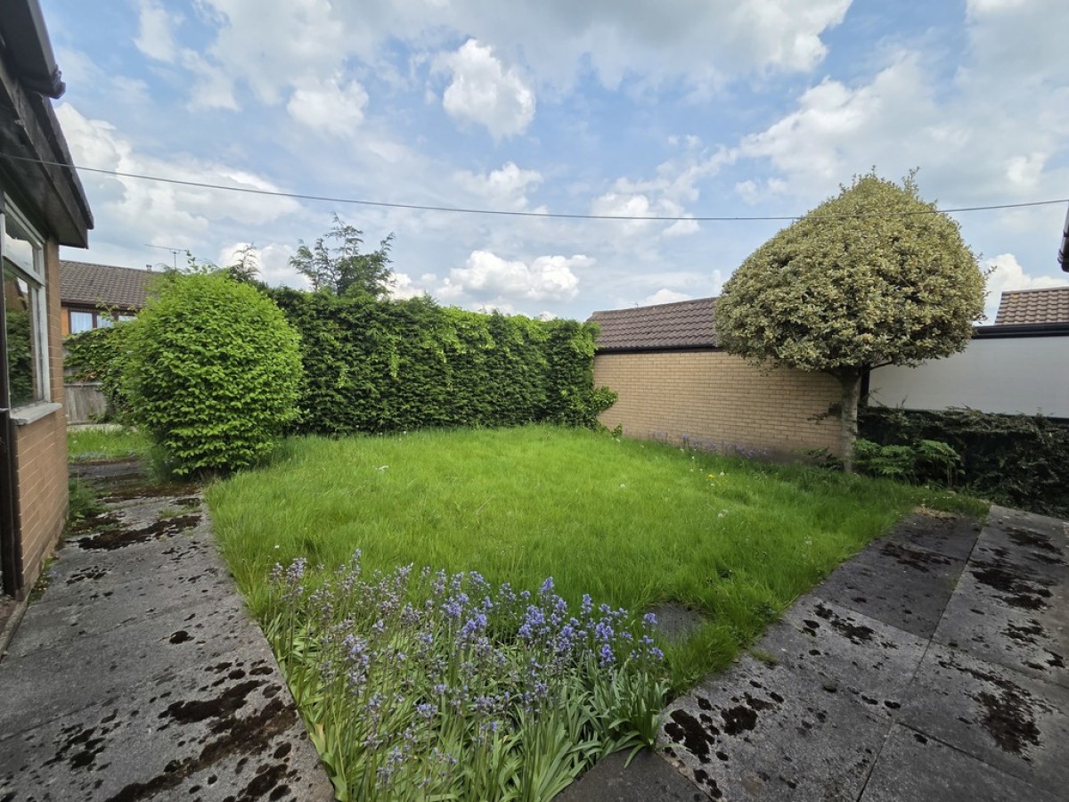 Caraway Grove, Swinton