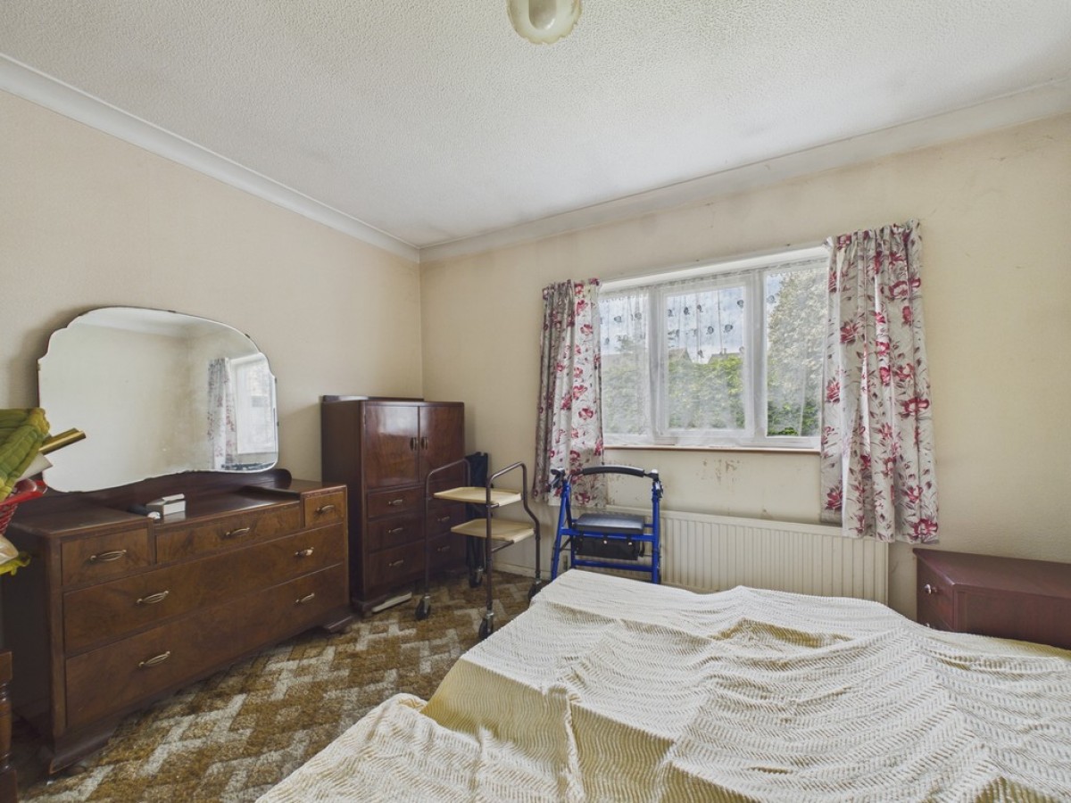 Caraway Grove, Swinton