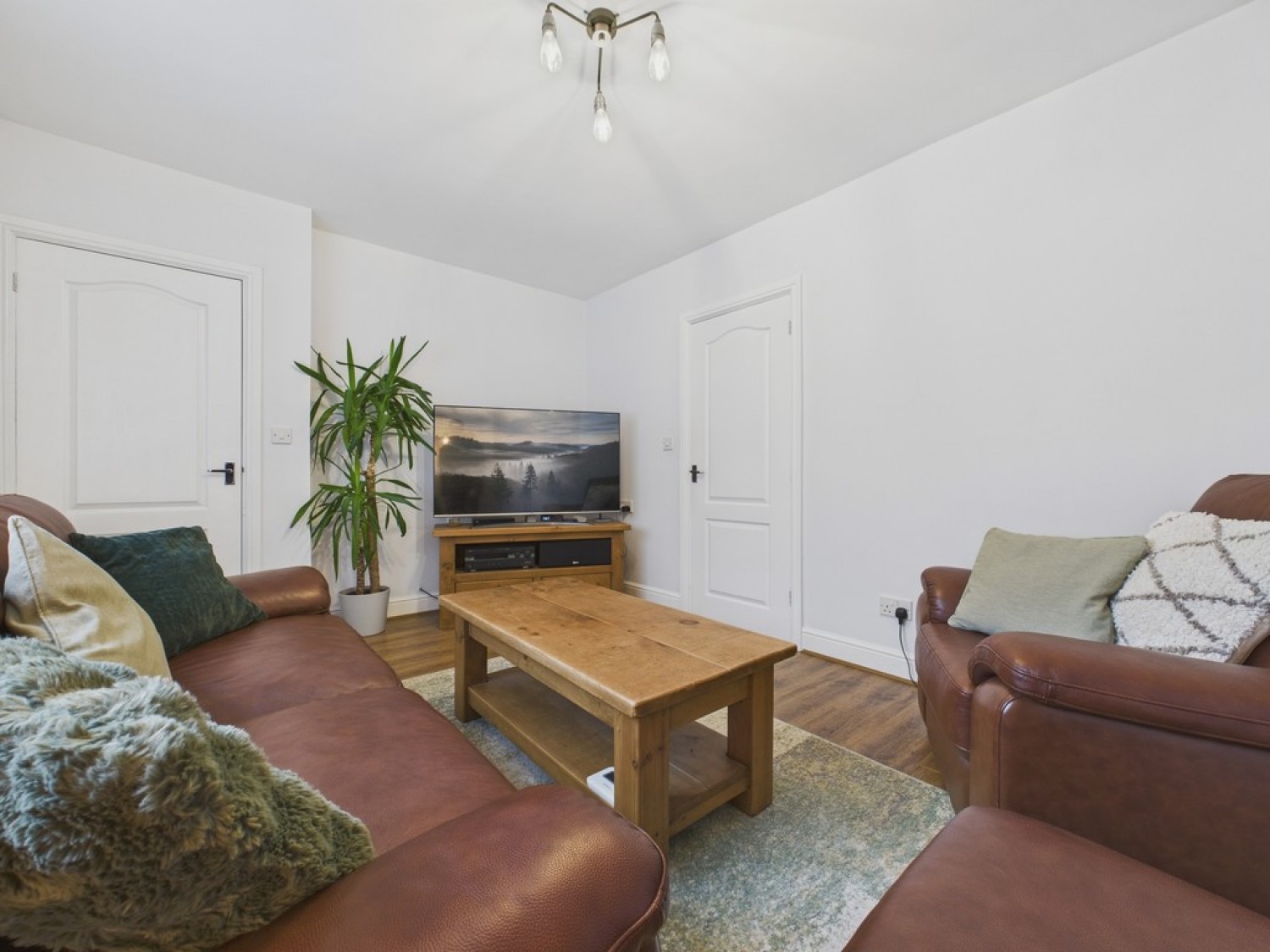 Robertsons Avenue, Duckmanton