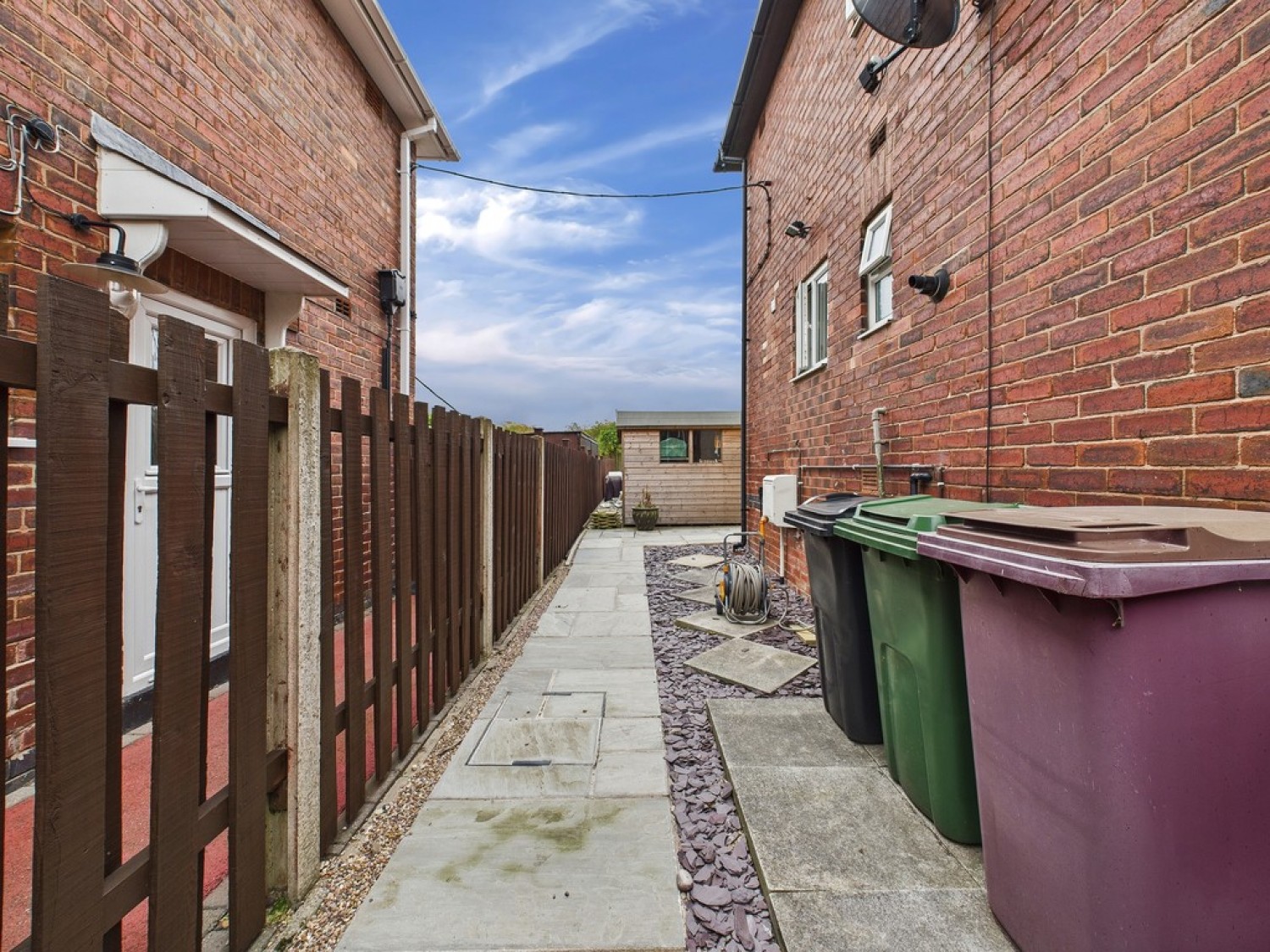 Robertsons Avenue, Duckmanton