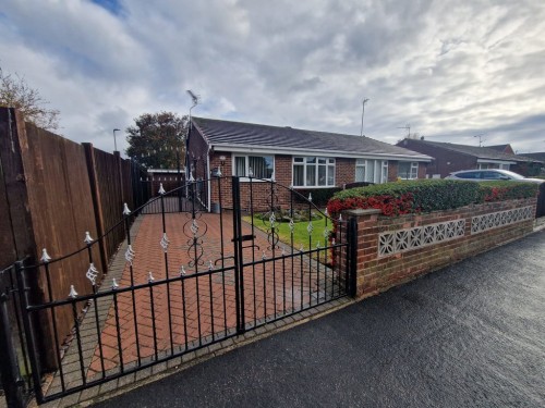 Greenfield Court, Flanderwell