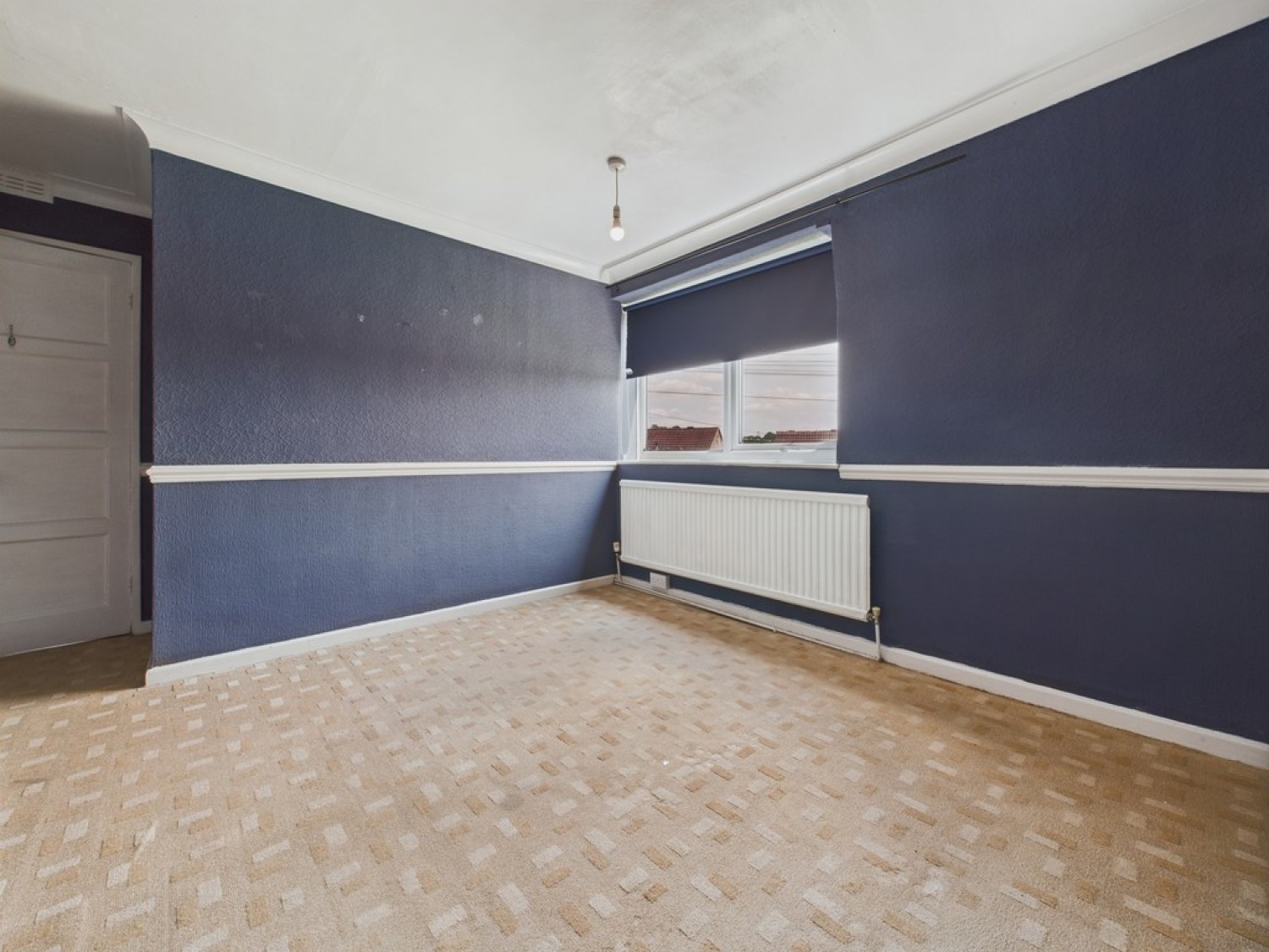 3 bedroom House in Houldsworth Drive, Hady Hill, Chesterfield