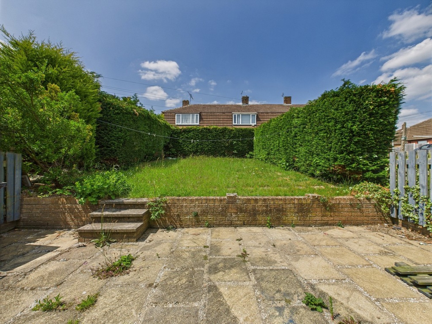 3 bedroom House in Houldsworth Drive, Hady Hill, Chesterfield