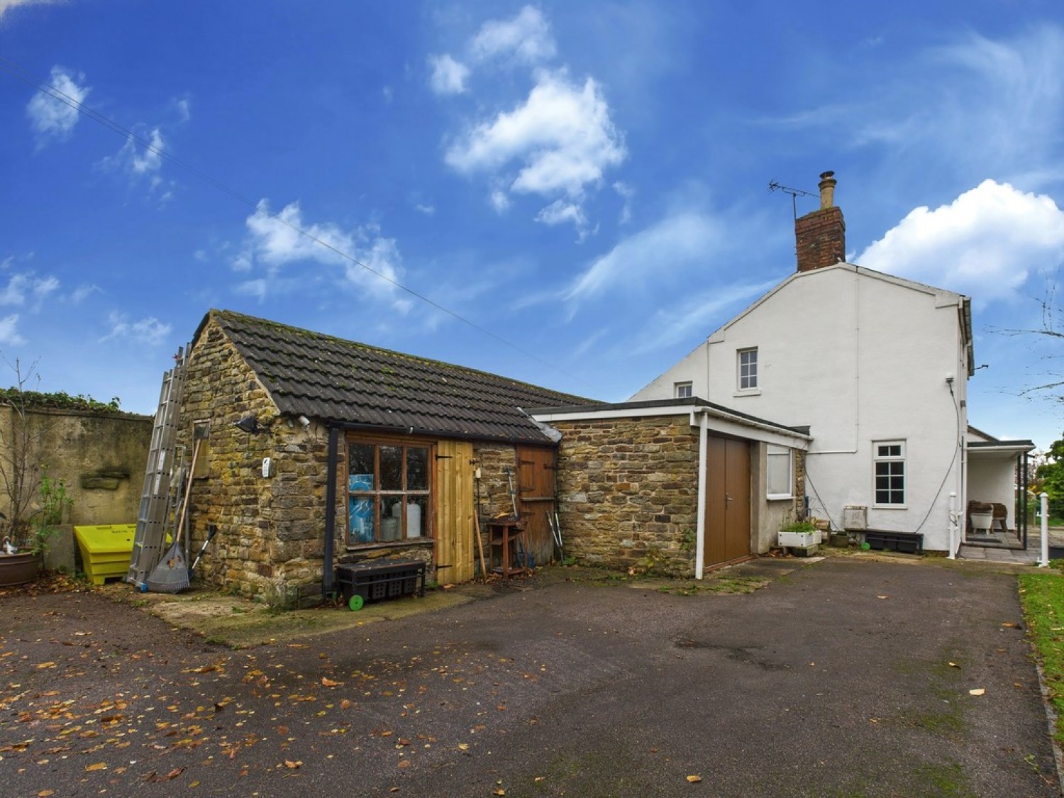 4 bedroom House for Sale Chesterfield Road, Calow