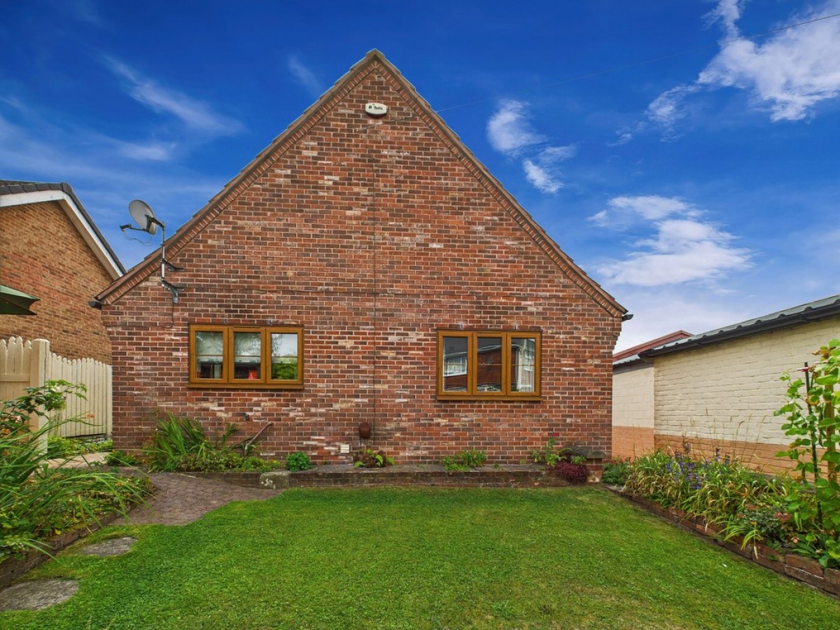 Rupert Street, Lower Pilsley, Chesterfield