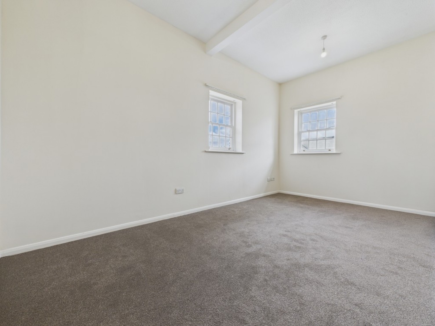 Manvers Court, Nightingale Close