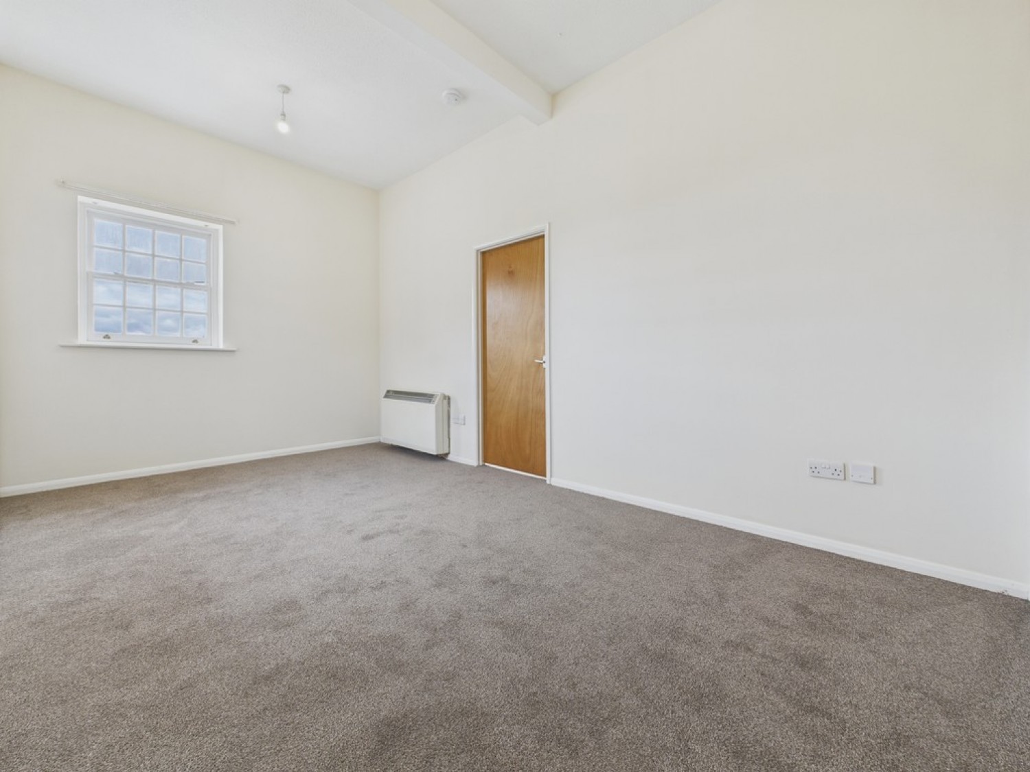Manvers Court, Nightingale Close
