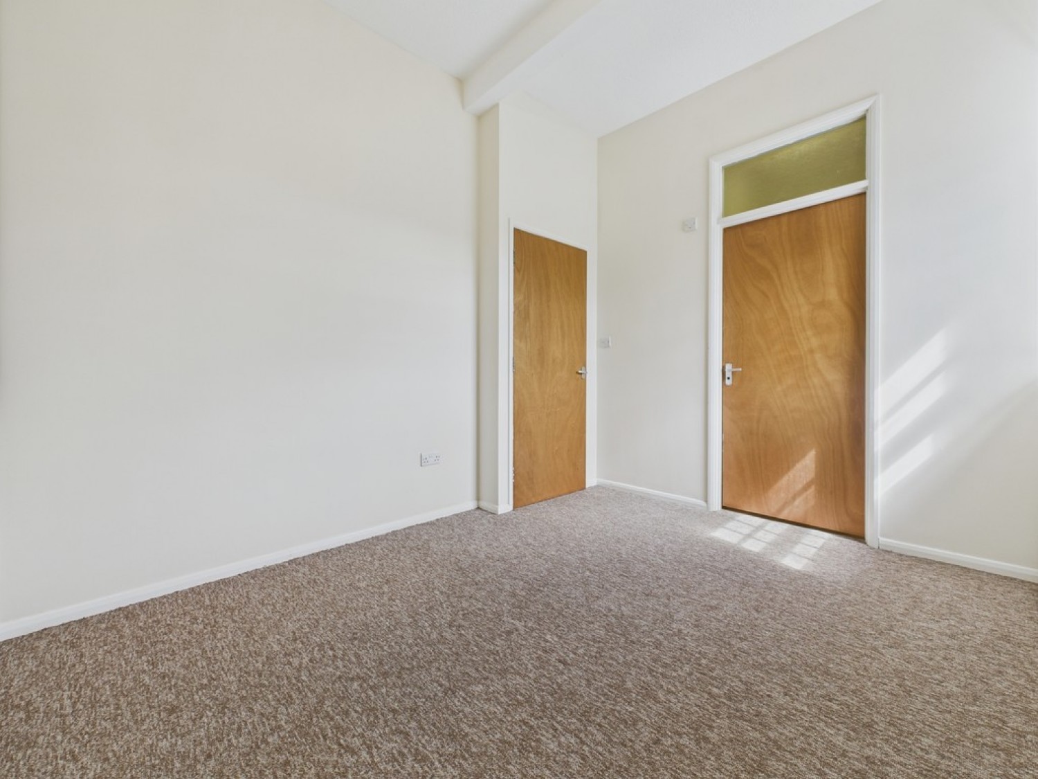 Manvers Court, Nightingale Close