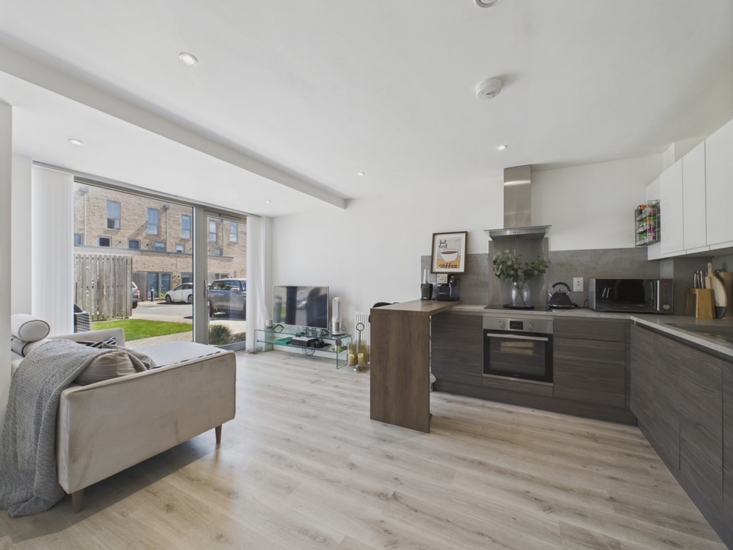 Lescar Road, Waverley