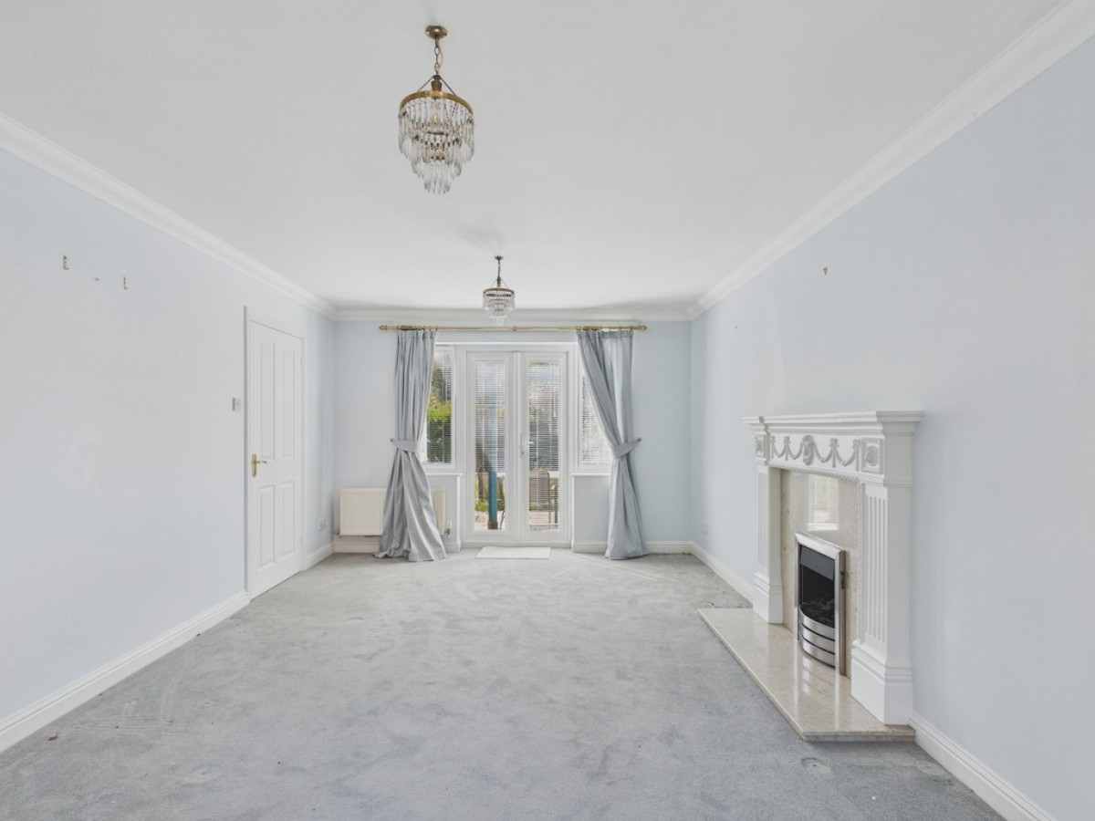 Mair Court, Moorgate