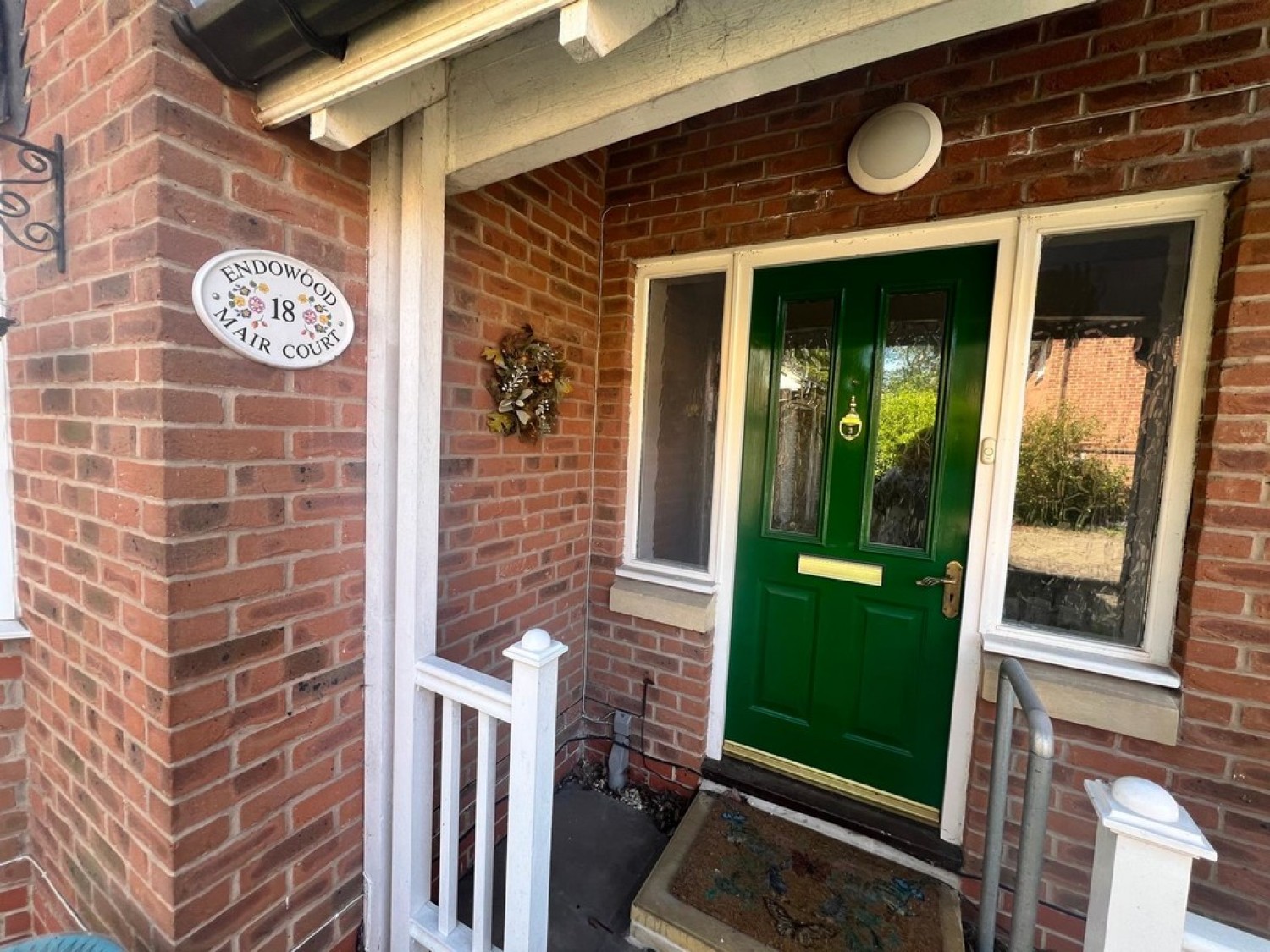 4 bedroom House for Sale Mair Court, Moorgate