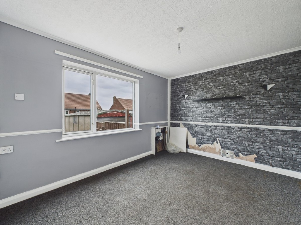 Larch Road, Maltby