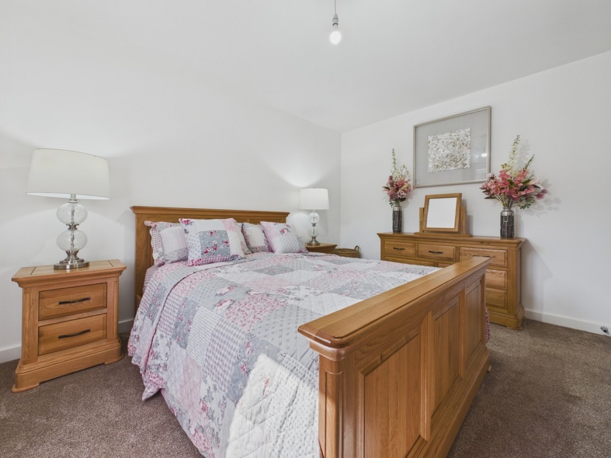 Holmestead Close, Tapton