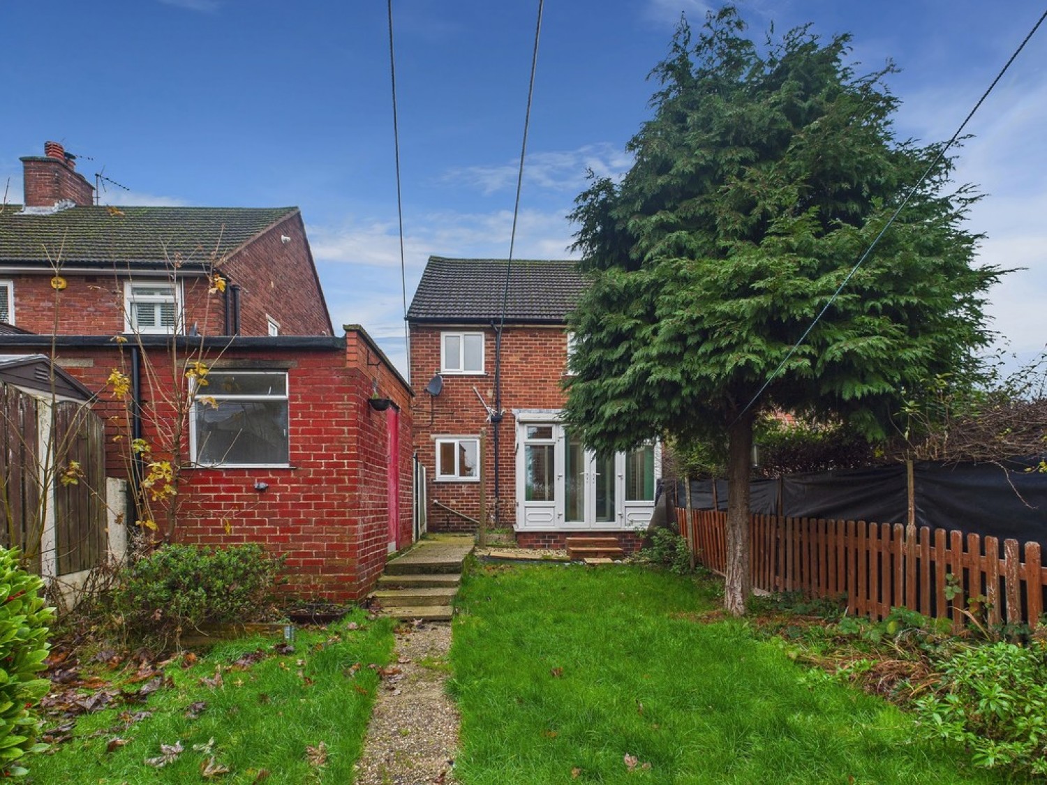 2 bedroom House for Sale 99 St Lawrence Avenue