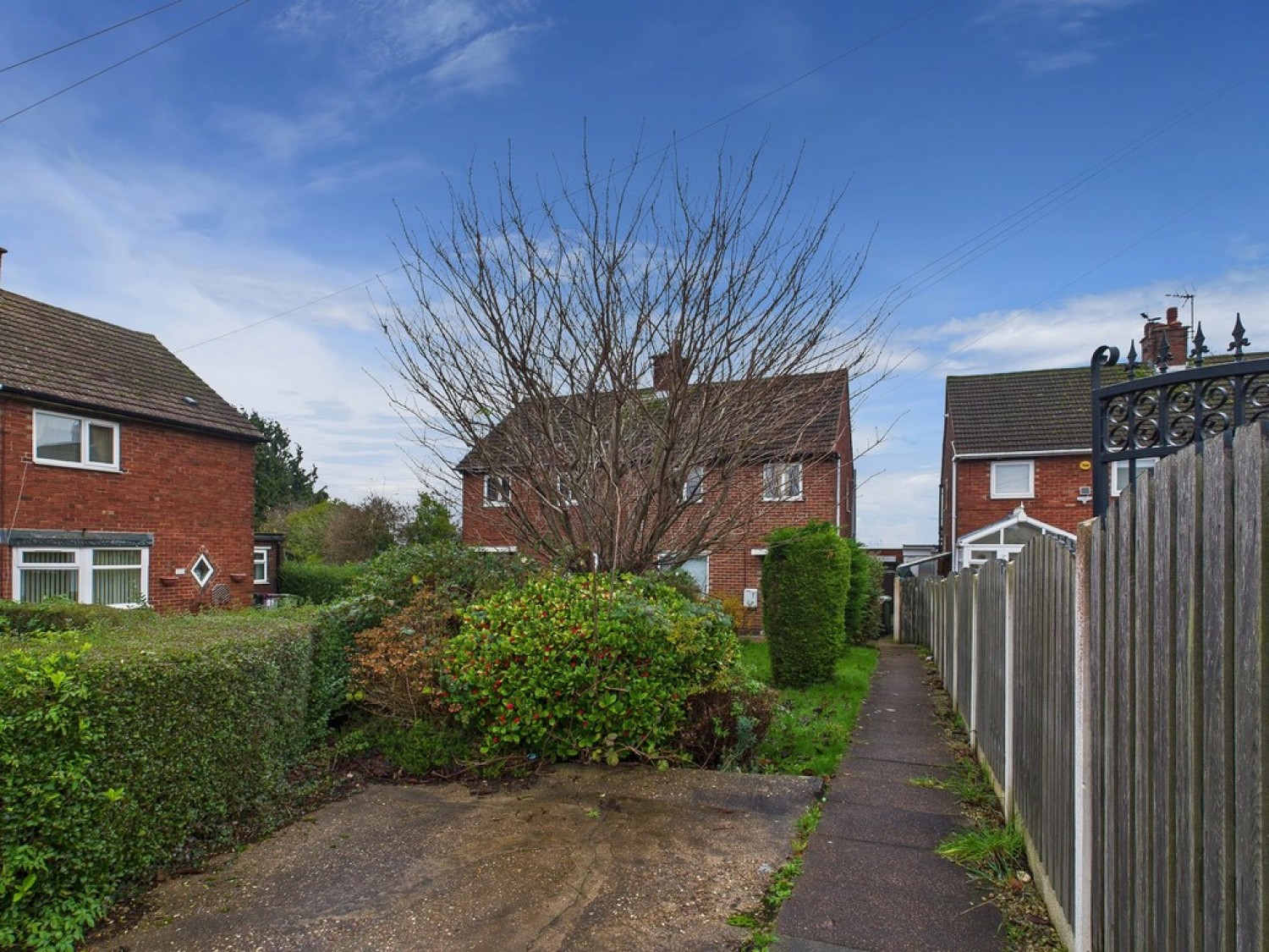2 bedroom House for Sale 99 St Lawrence Avenue