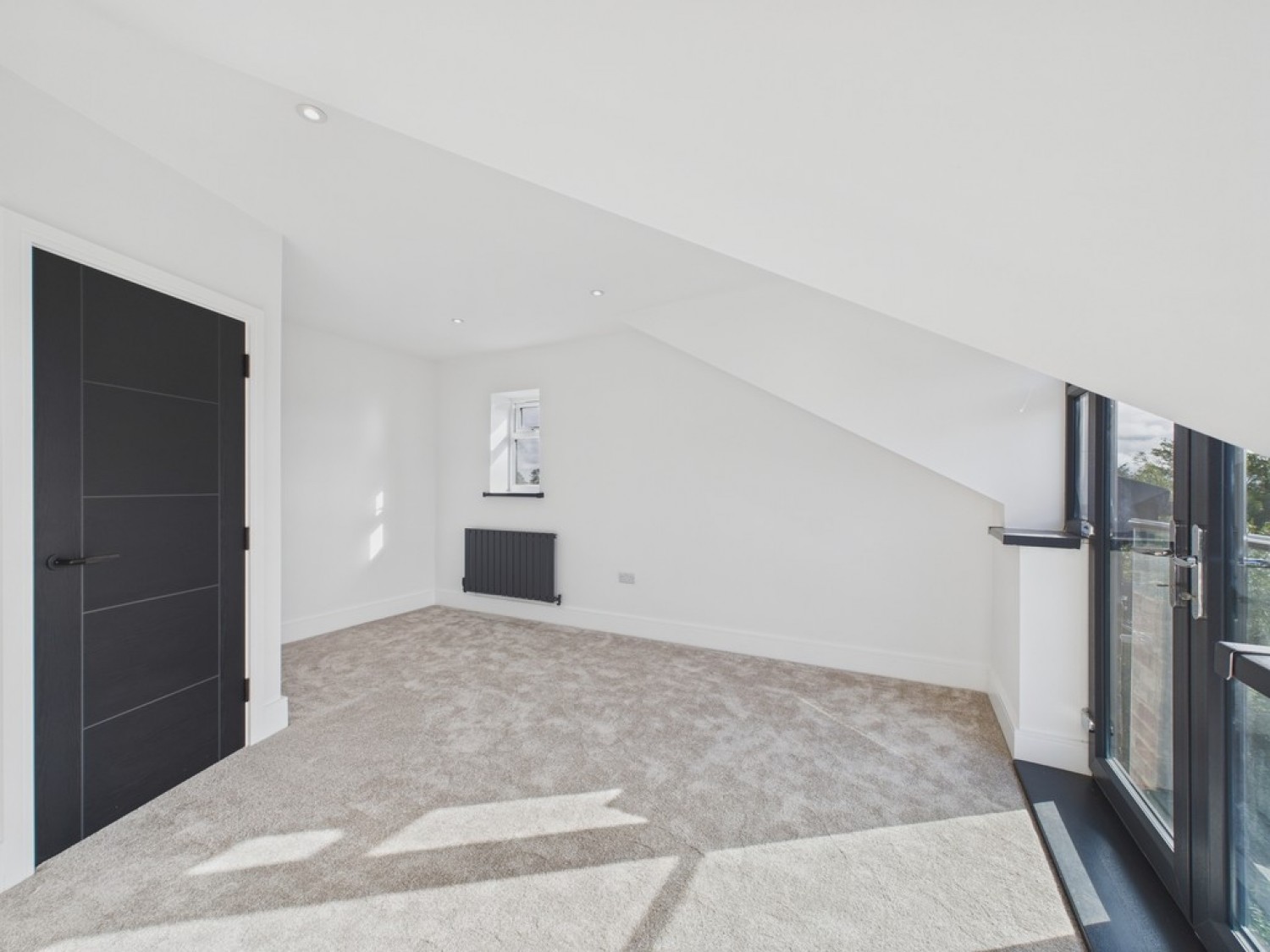 Flat 5, 21 Rockcliffe Road