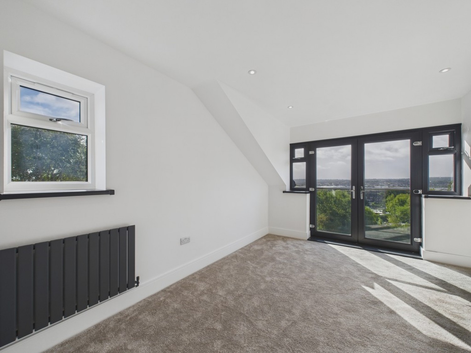 Flat 5, 21 Rockcliffe Road