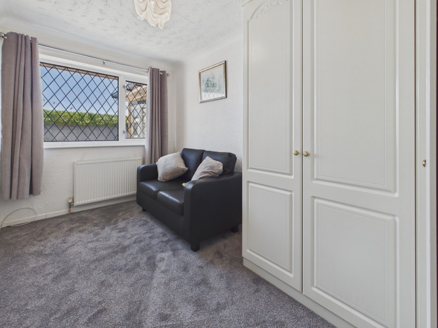 2 bedroom Bungalow for Sale Park Lane