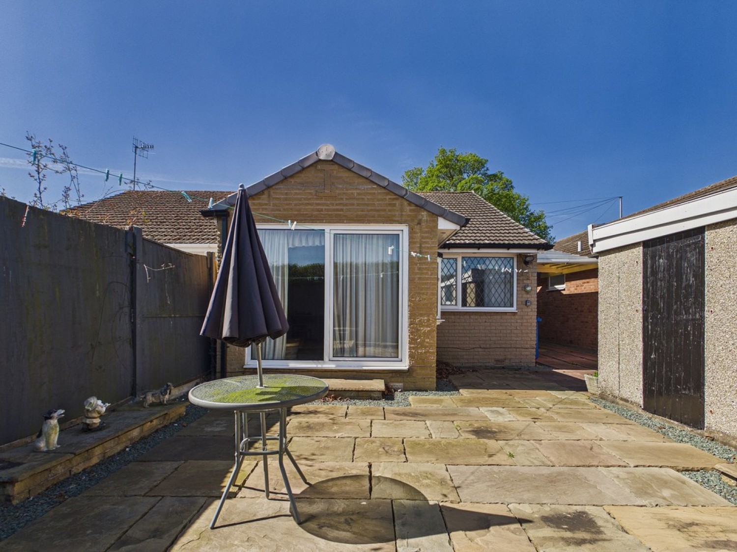 2 bedroom Bungalow for Sale Park Lane