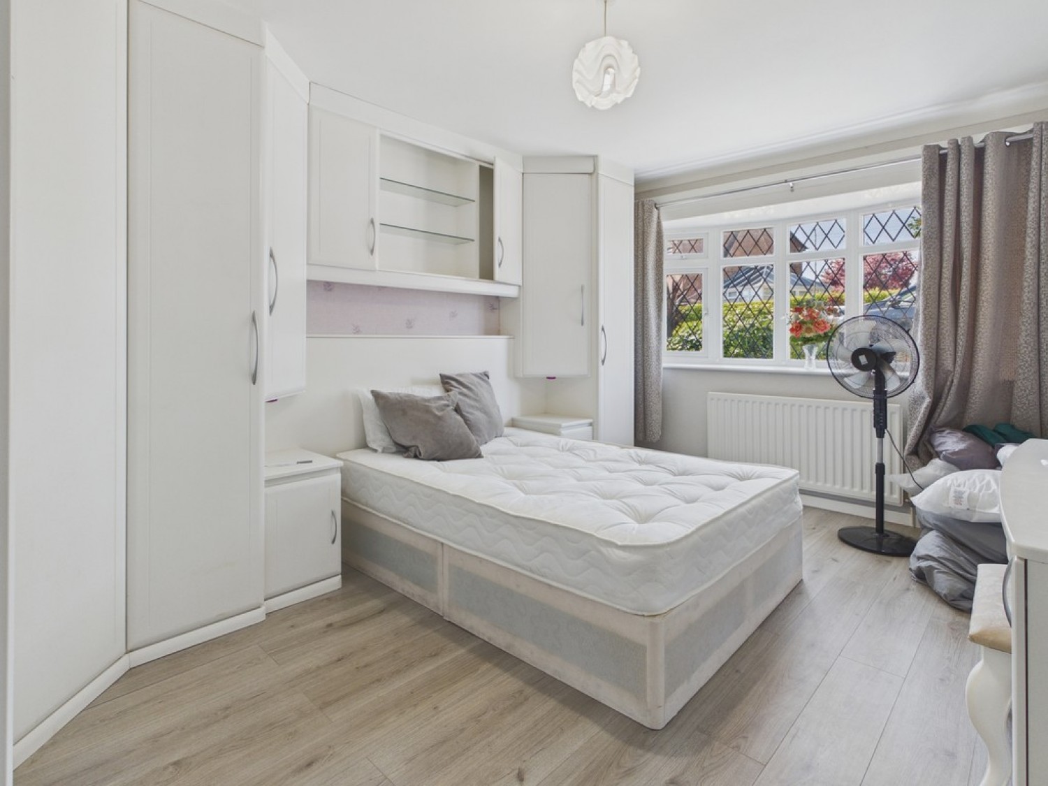 2 bedroom Bungalow for Sale Park Lane