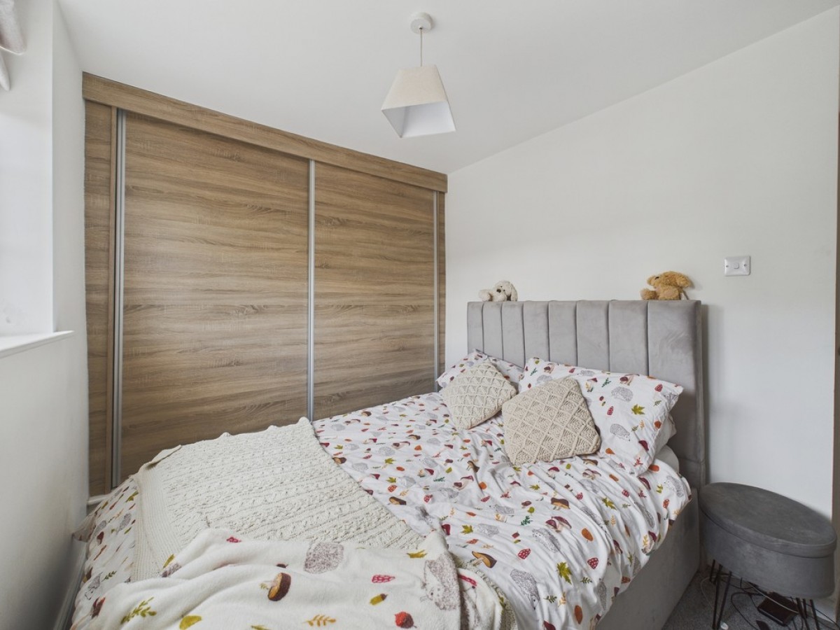 Front Street, Treeton