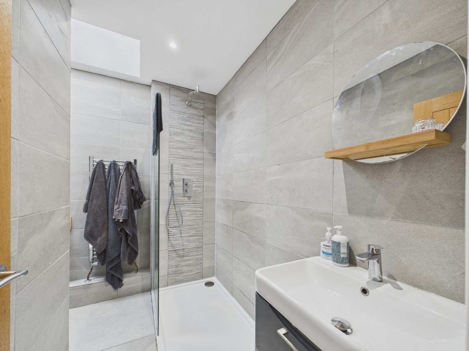 Front Street, Treeton